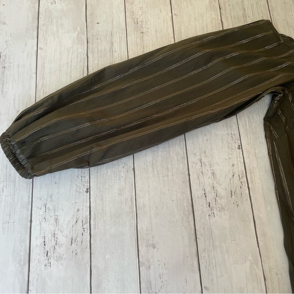 Michael Kors Metallic Stripe Cold-Shoulder Top Ivy work grandmacore light flowy - Picture 9 of 11